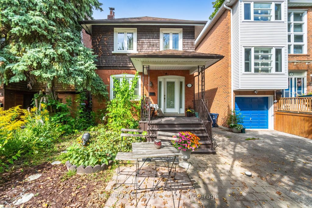 Photo of 226 Broadway Avenue, Toronto, ON M4P 1V9 (MLS # C12411832)