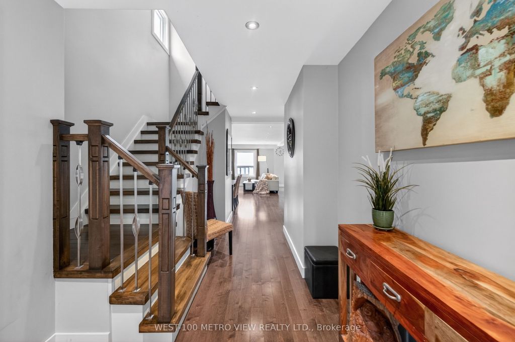 Photo of 5002 Willowood Drive, Mississauga, ON L5R 3R5 (MLS # W13140338)