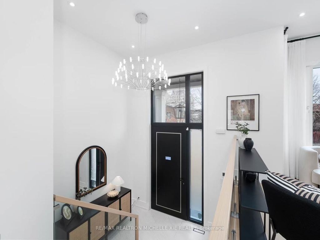 Photo of 132 Duplex Avenue, Toronto, ON M5P 2A7 (MLS # C12879062)