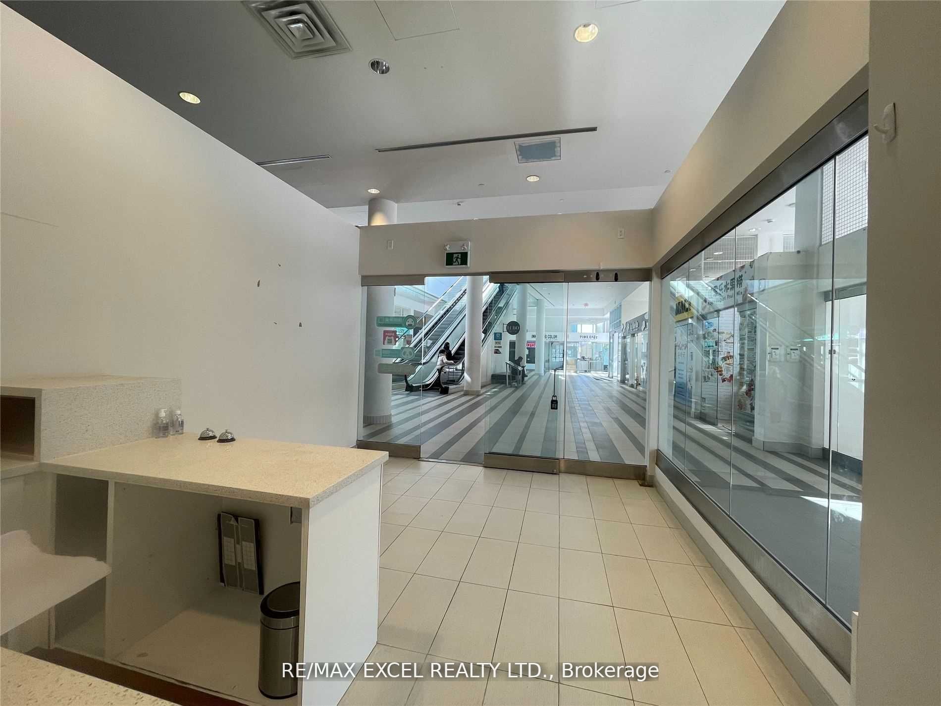 4750 Yonge Street 160