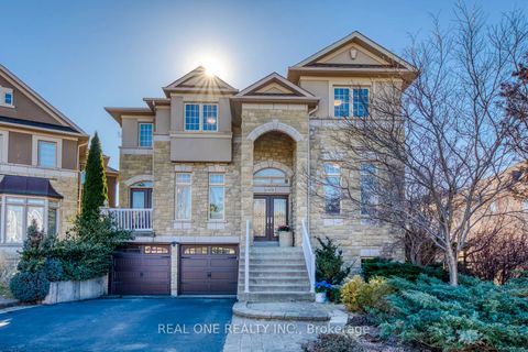 1426 Redwing Court Oakville ON L6M 5E6