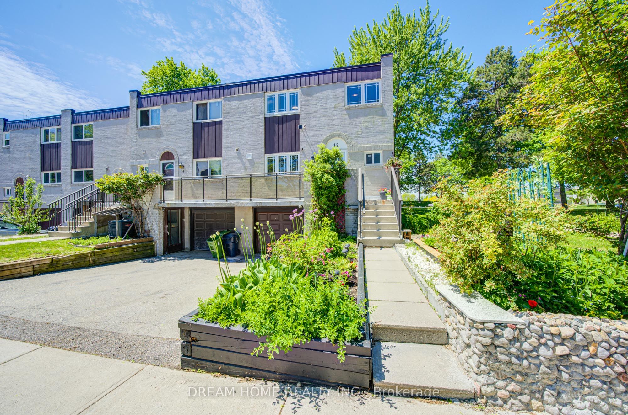 Photo 1 of 40 — 12 Bonis Avenue, Toronto, ON M1T 2V1
