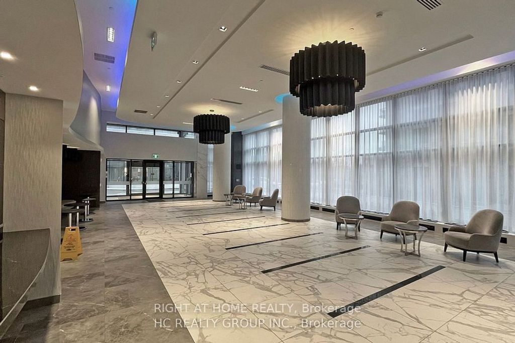 Photo of 105 Oneida Crescent #1611, Richmond Hill, ON L4B 0H6 (MLS # N12881872)