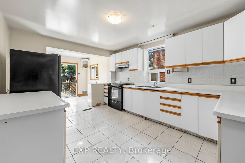 Photo of 511 Carlaw Avenue, Toronto, ON M4K 3J3 (MLS # E13835604)
