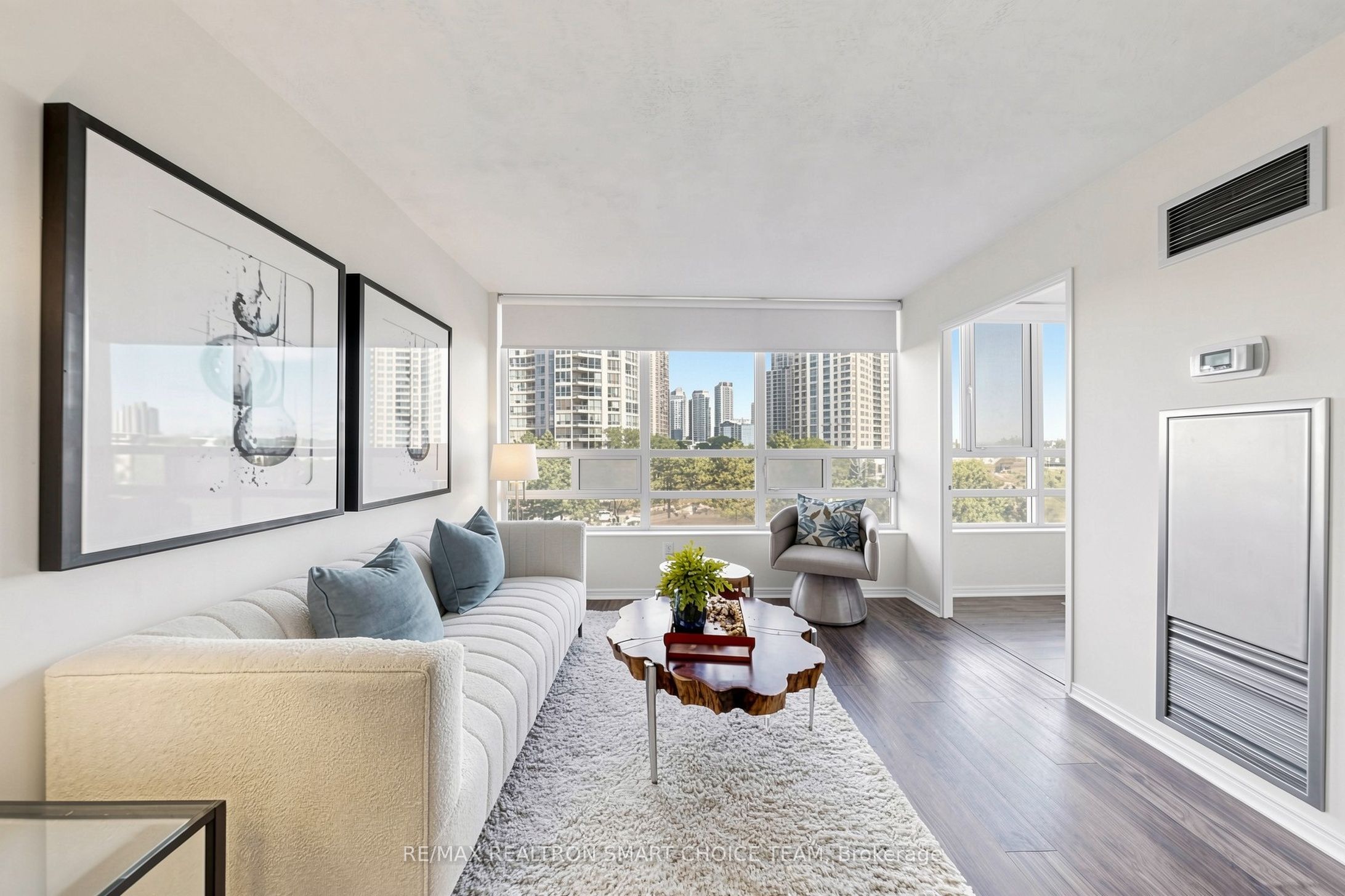 50 Kingsbridge Garden Circle 504