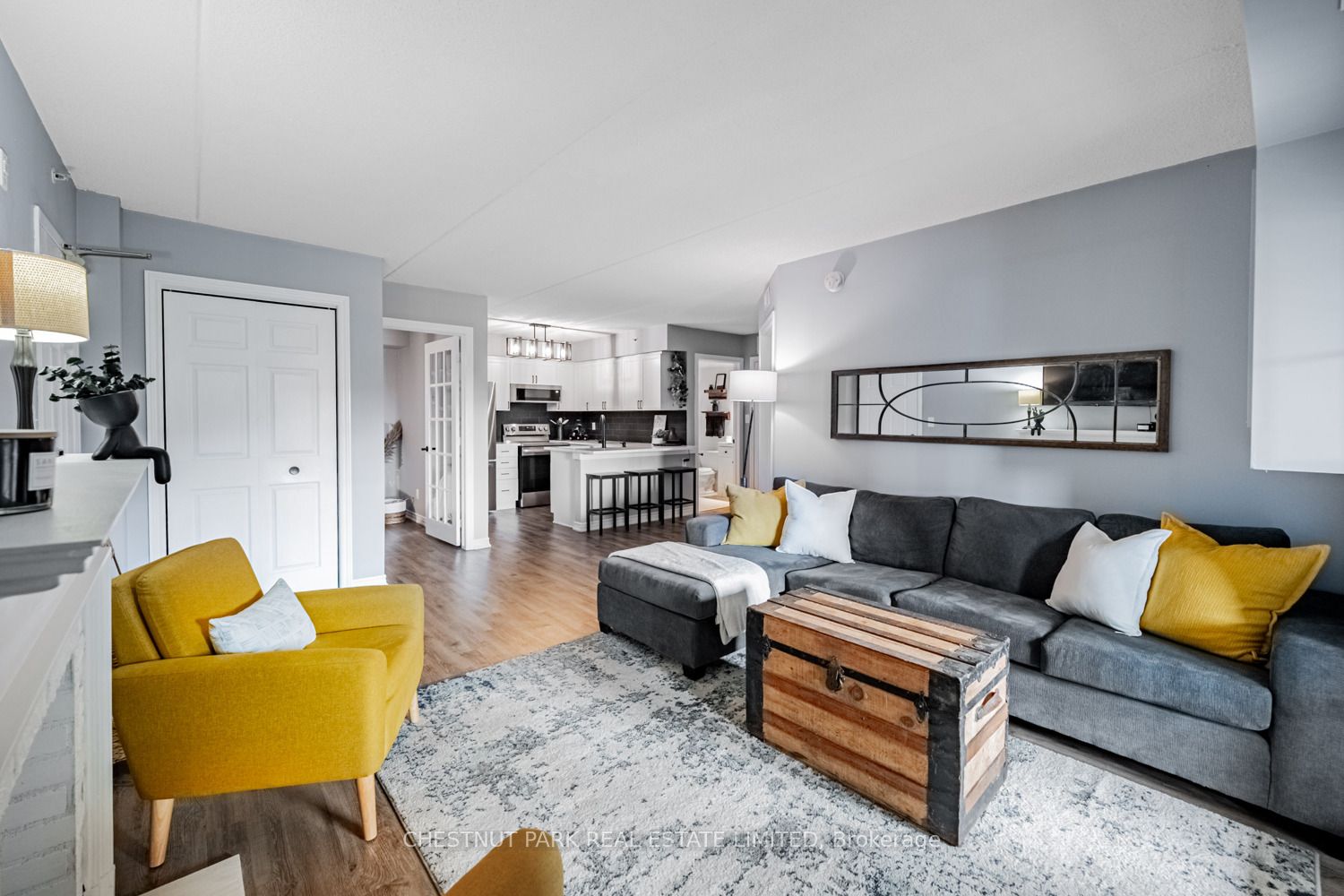 2055 Appleby Line 306