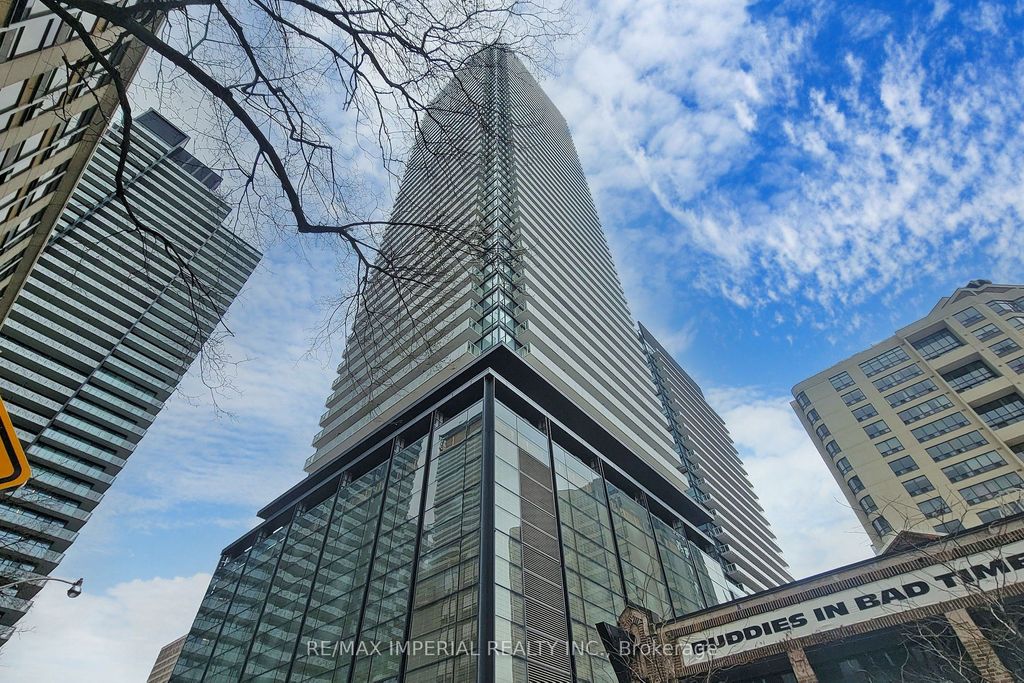 Photo of 501 Yonge Street #2409, Toronto, ON M4Y 0G8 (MLS # C13093900)