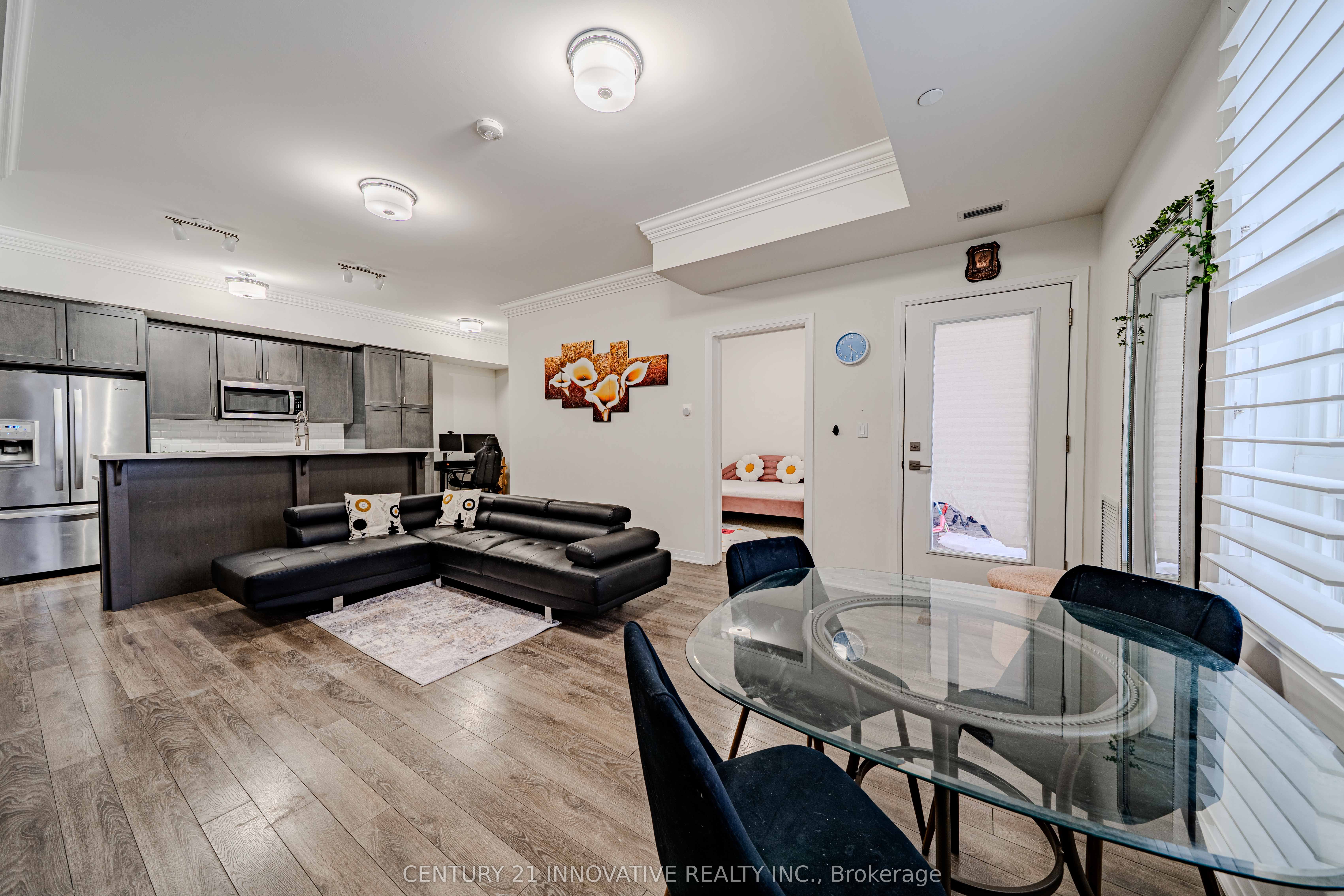 58 Adam Sellers Street 103