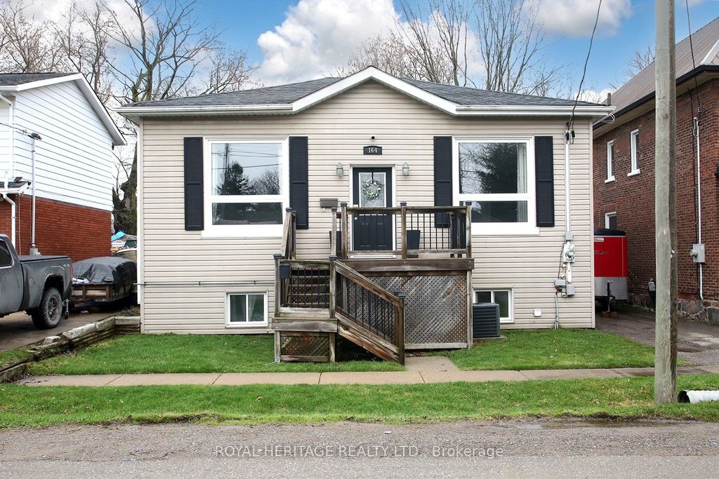Photo of 164 Kings Hill Lane, Clarington, ON L1C 1R8 (MLS # E13017216)