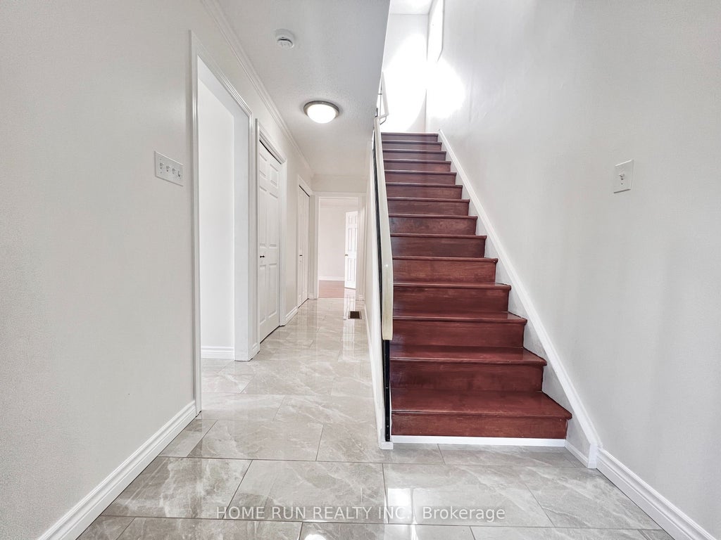 Photo of 3240 Southgate Road W #54, Hunt Club - South Keys and Area, ON K1V 8W7 (MLS # X13886342)