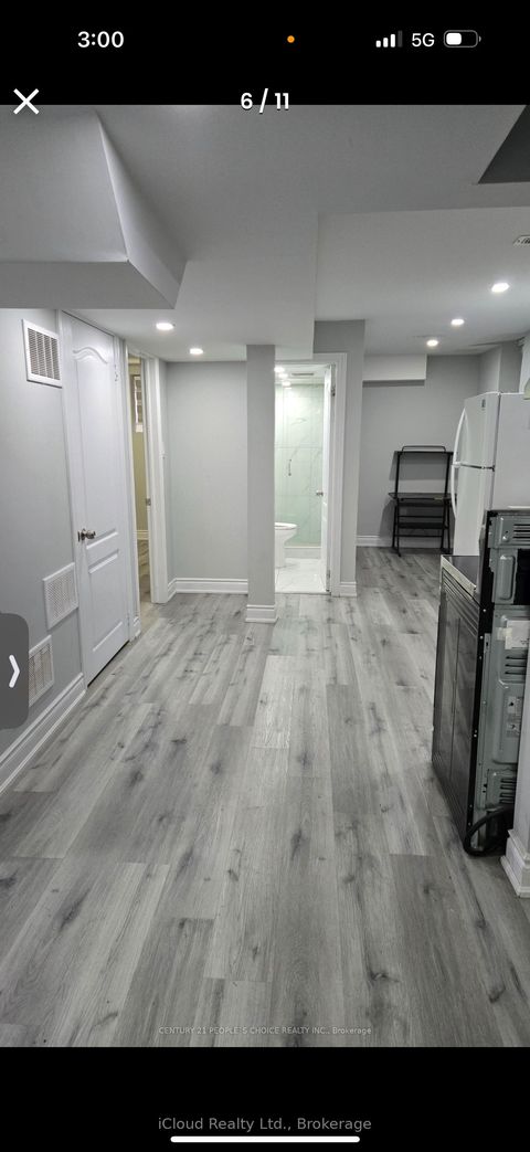 5 Chesterwood Crescent Lower Brampton ON L6Y 0Z3