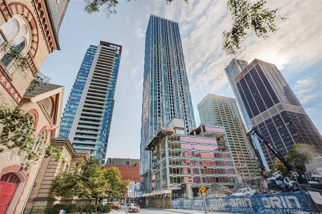 Photo of 1 Yorkville Avenue #5409, Toronto, ON M4W 0B1 (MLS # C12658156)