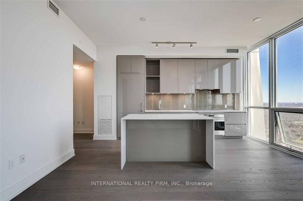 1 Yorkville Avenue 5409