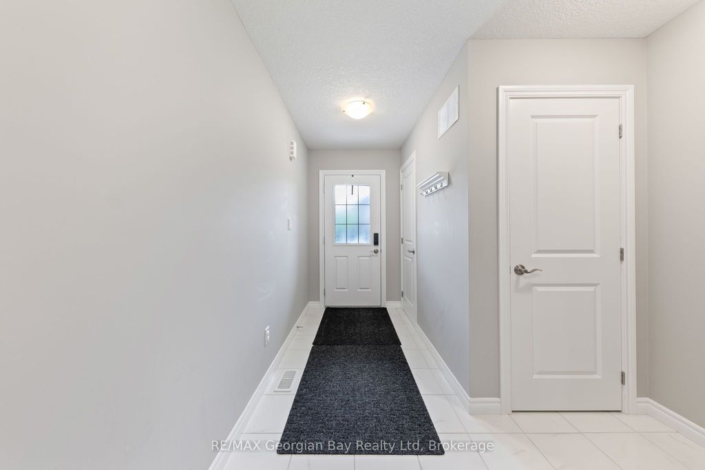 Photo of 964 WRIGHT Drive, Midland, ON L4R 0E3 (MLS # S12969396)