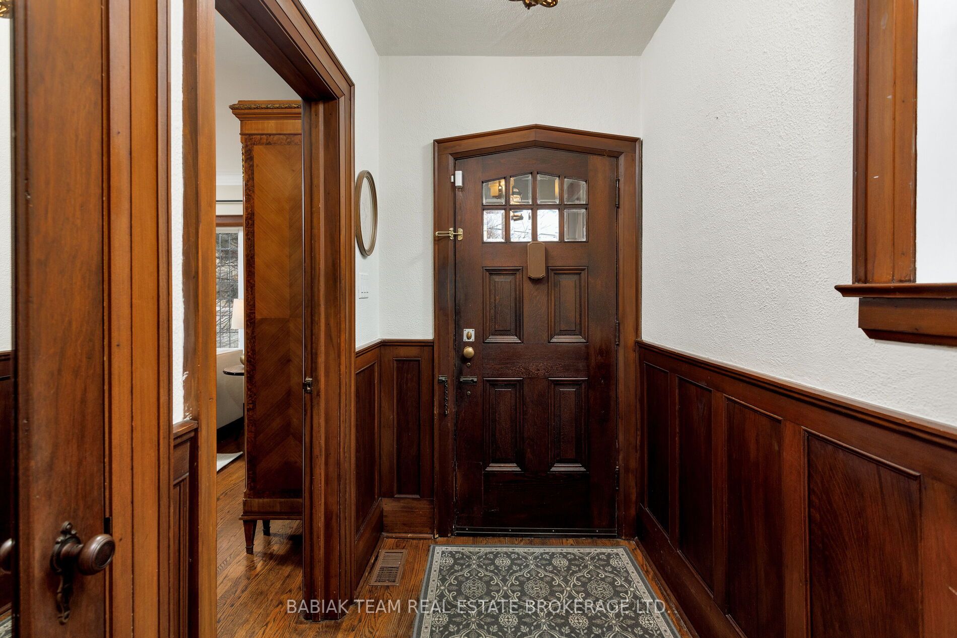 16 Halford Avenue