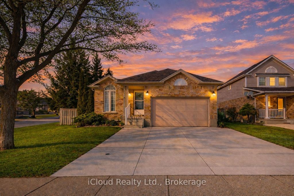 Photo of 617 Trico Drive, Cambridge, ON N3H 5P2 (MLS # X12861588)