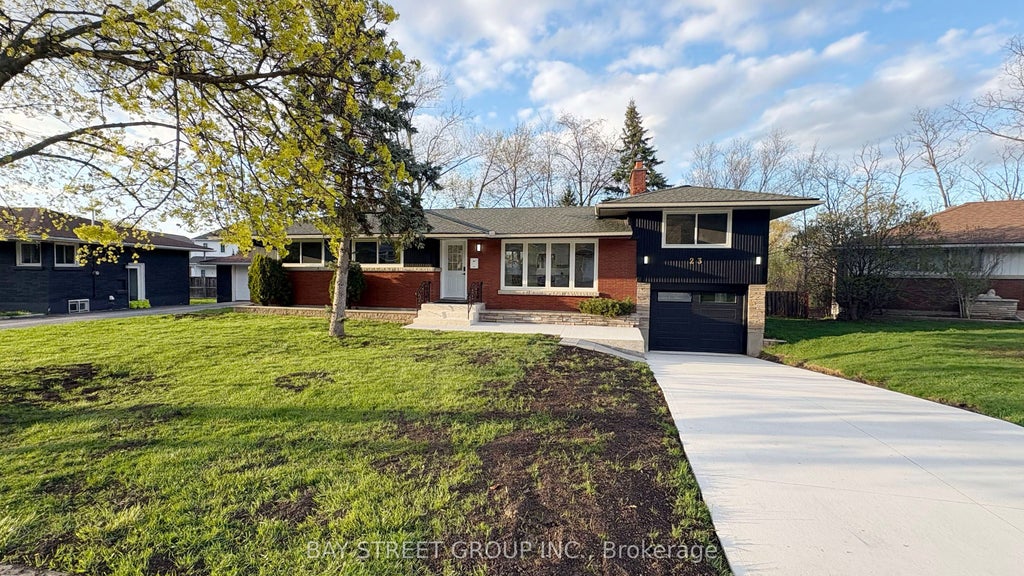 Photo of 23 Glenbarr Road, St. Catharines, ON L2T 1Y2 (MLS # X13026026)