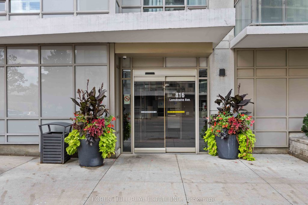 Photo of 816 Lansdowne Avenue #623, Toronto, ON M6H 4K6 (MLS # W12436187)