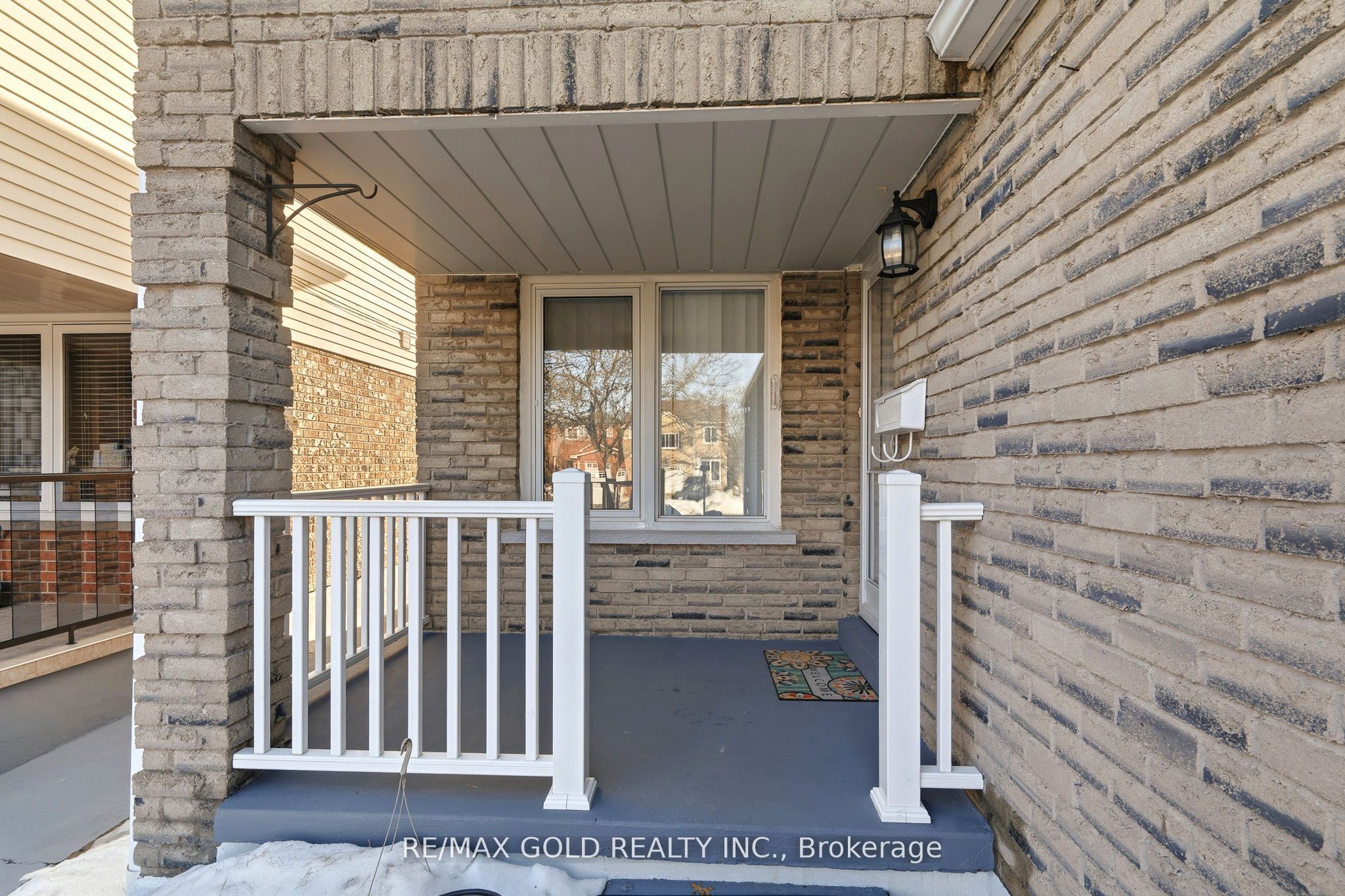 4334 Lee Drive
