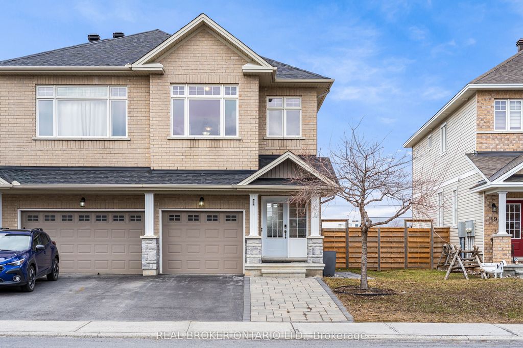 Photo of 15 Peever Place, Carleton Place, ON K7C 0C4 (MLS # X12974956)