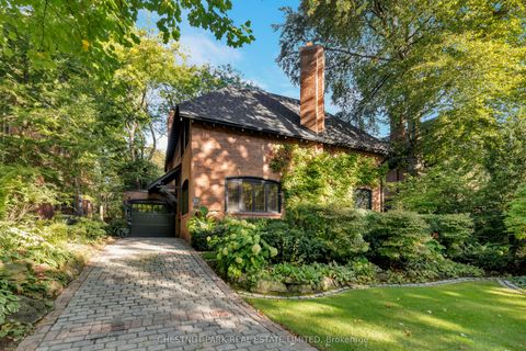 20 McKenzie Avenue Toronto ON M4W 1J9
