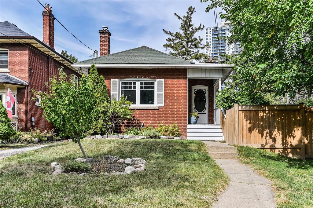 Photo of 11 King Street Crescent, Toronto, ON M9N 1K7 (MLS # W12418810)