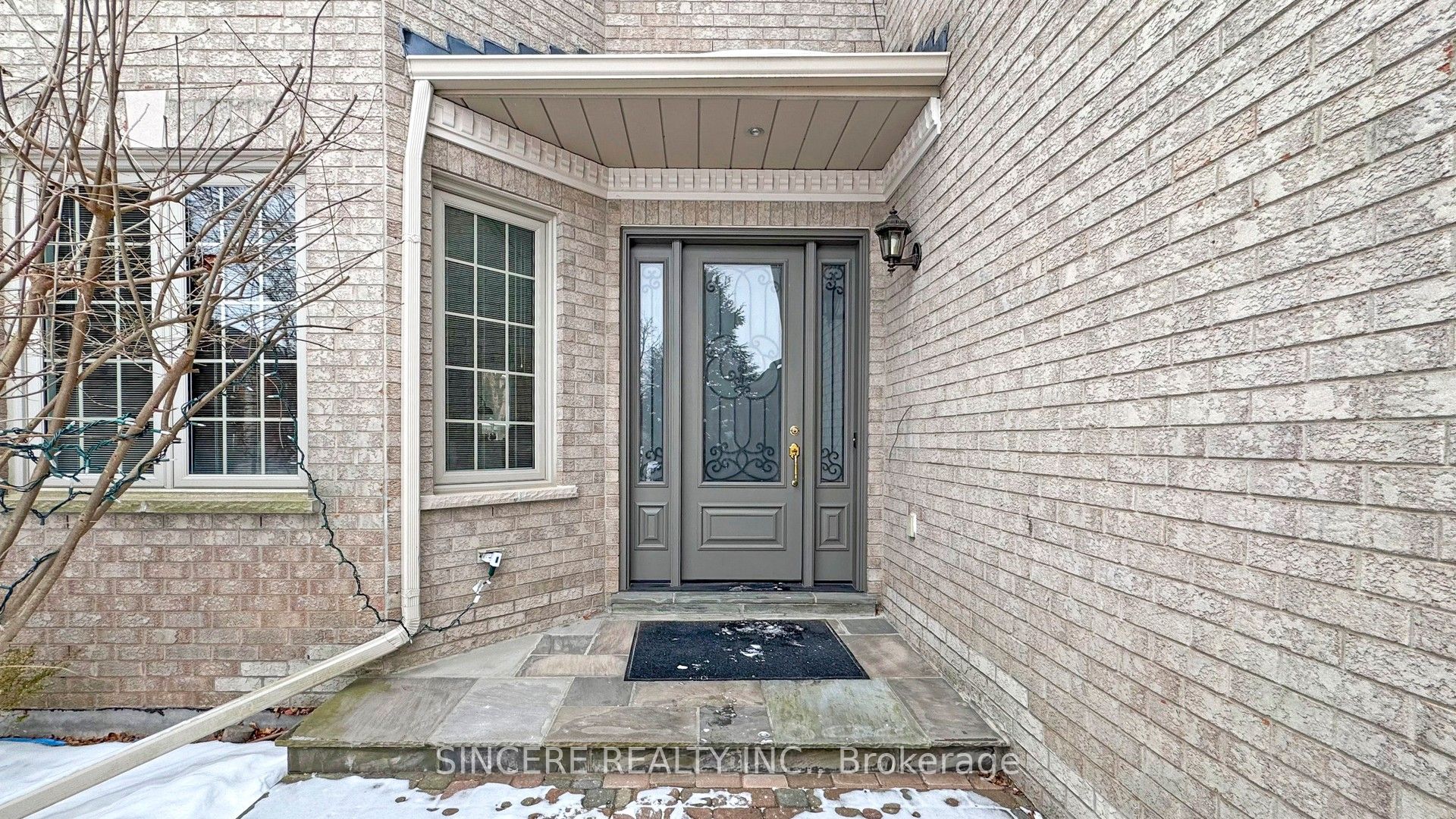 76 Braeside Square