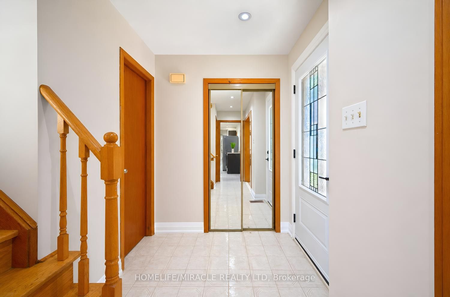 8 Loire Court