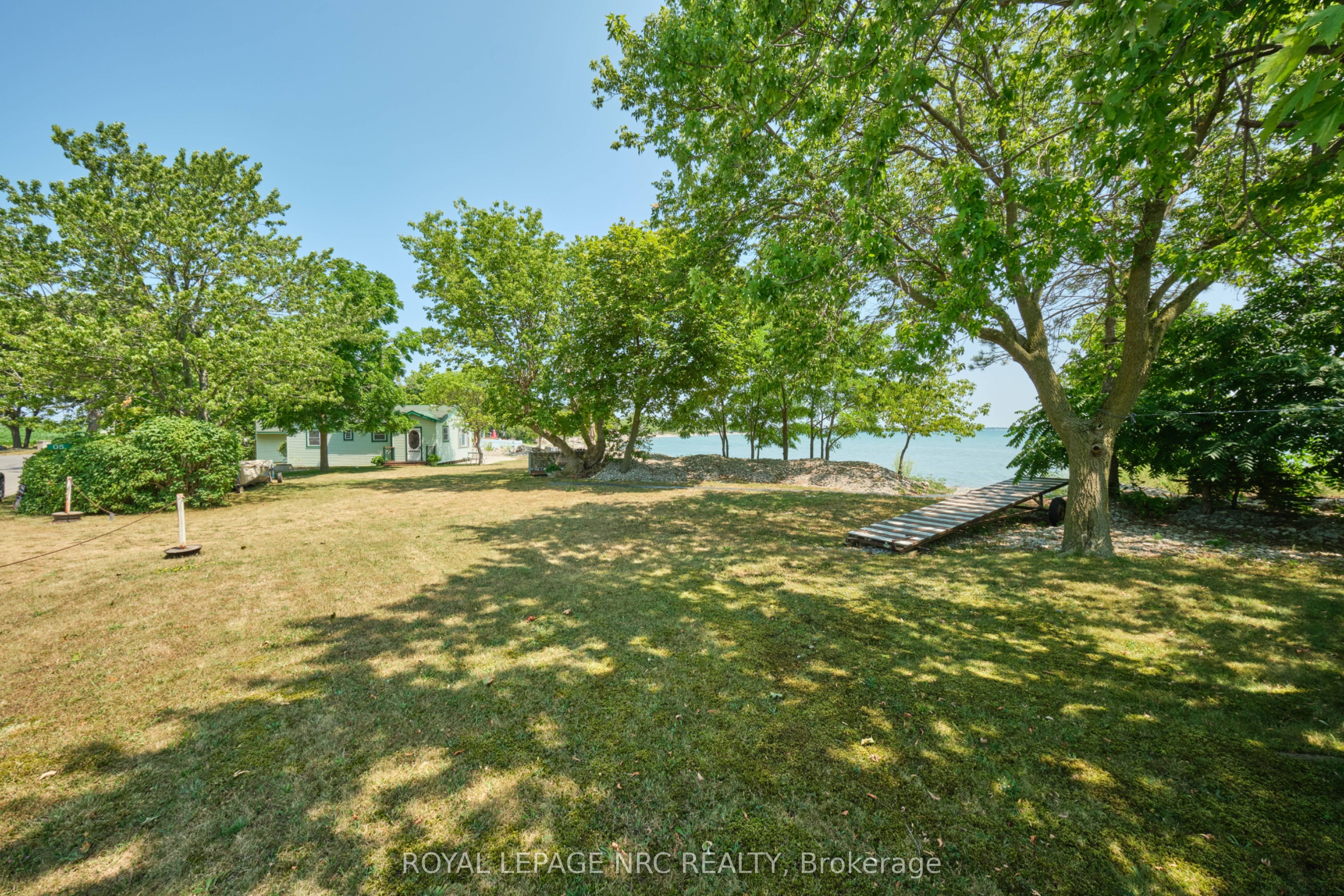 5 Mohawk Point Road