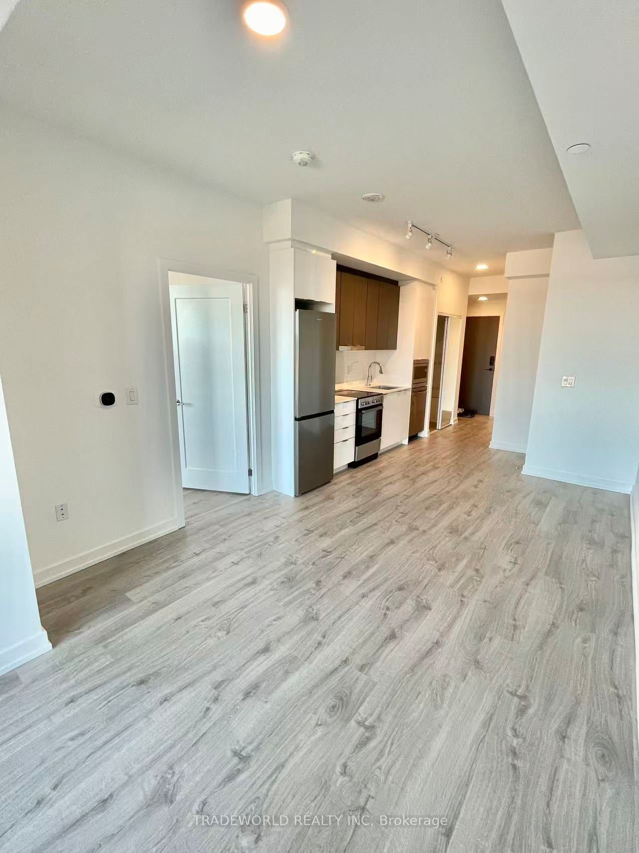 9751 Markham Road B611