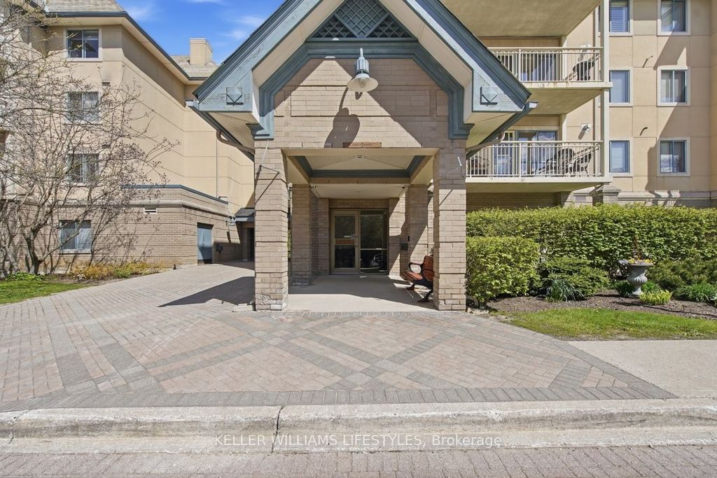Photo of 511 Gainsborough Road #403, London North, ON N6G 4Z5 (MLS # X13111184)