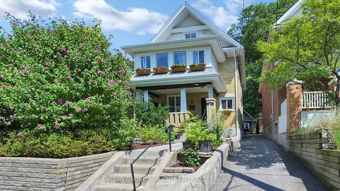 117 BELLHAVEN Road Toronto ON M4L 3J9