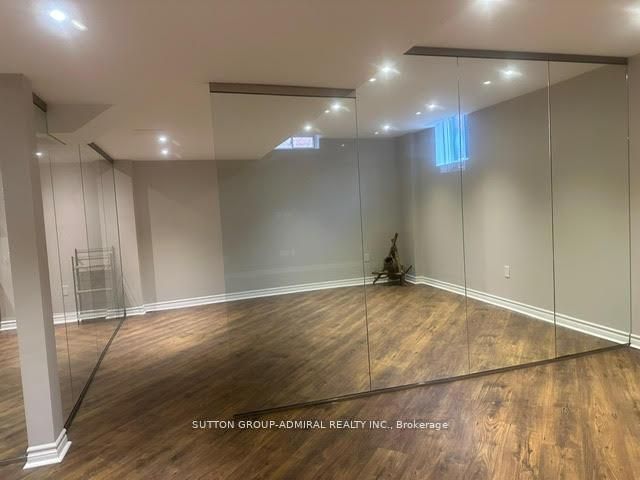 18 William Bowes Boulevard Basement