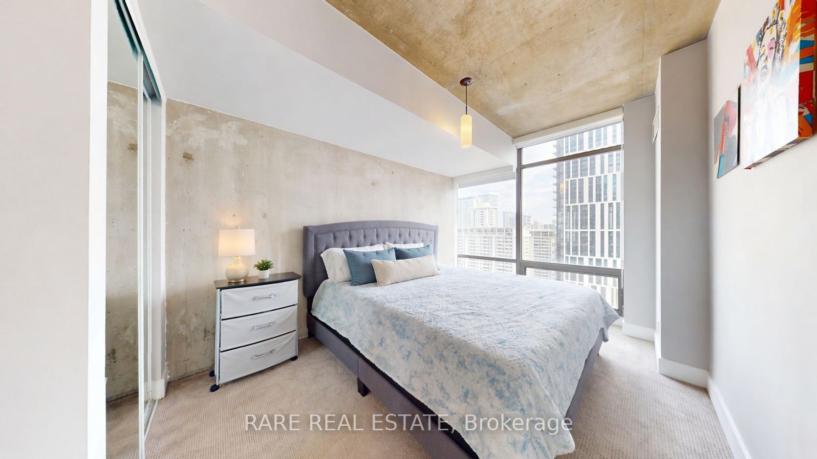 22 Wellesley Street E 1803