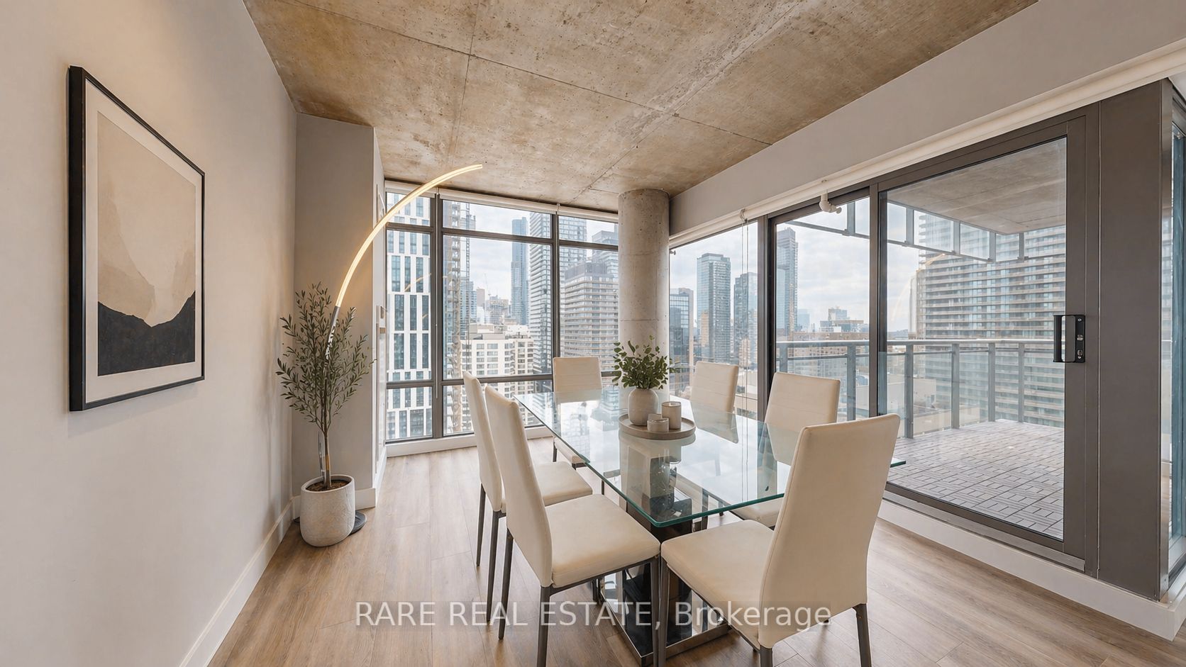 22 Wellesley Street E 1803