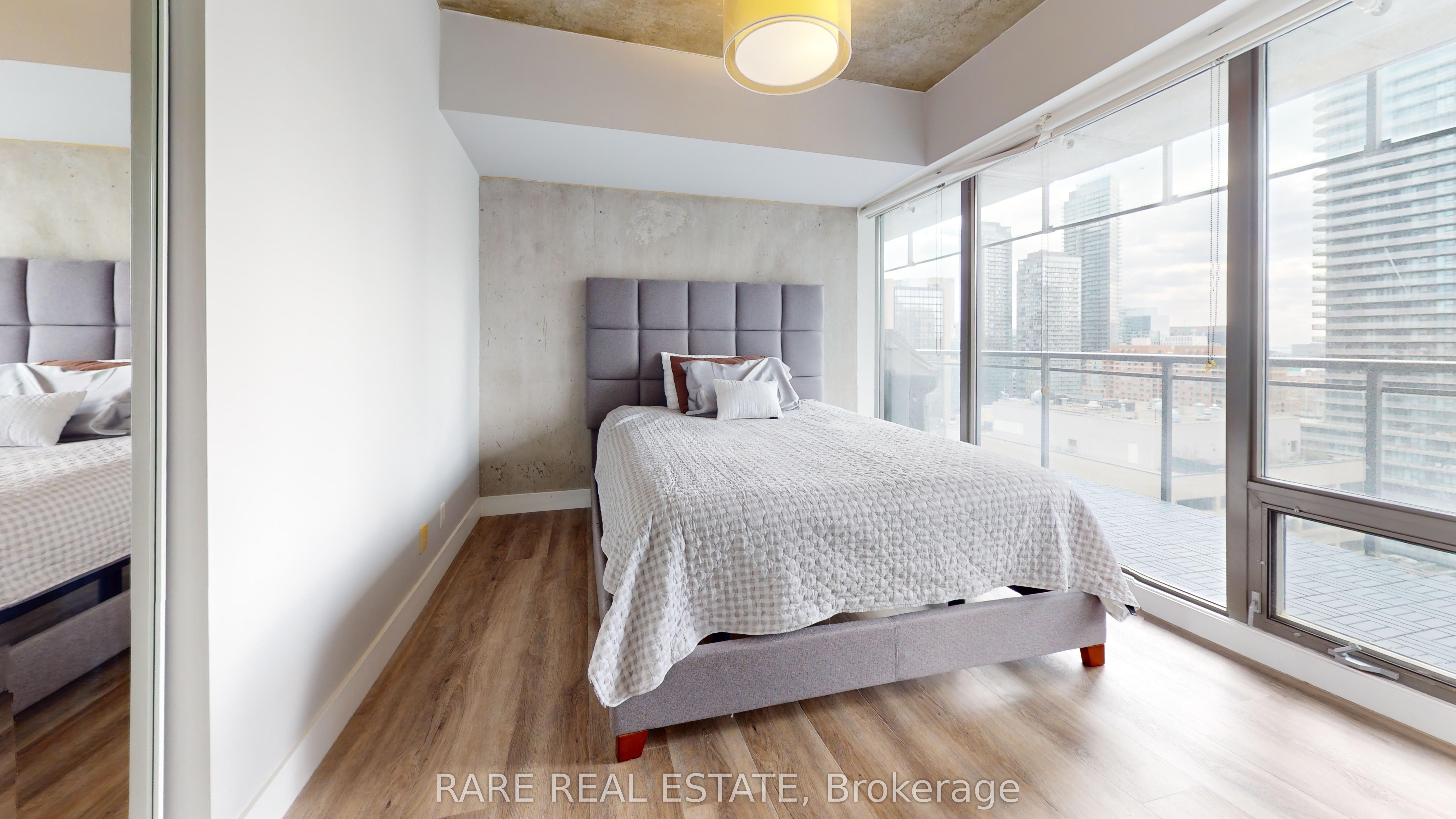 22 Wellesley Street E 1803