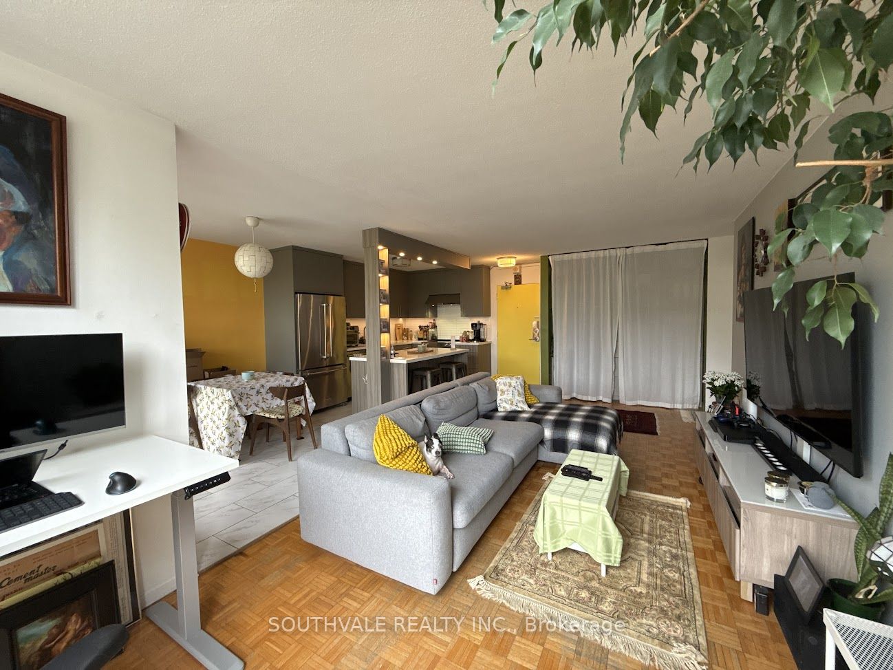 40 Homewood Avenue #404