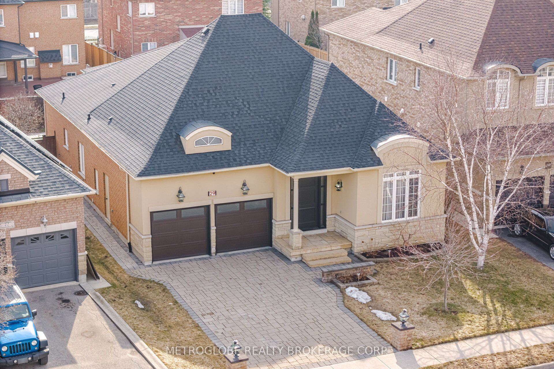 29 Fontainebleu Road