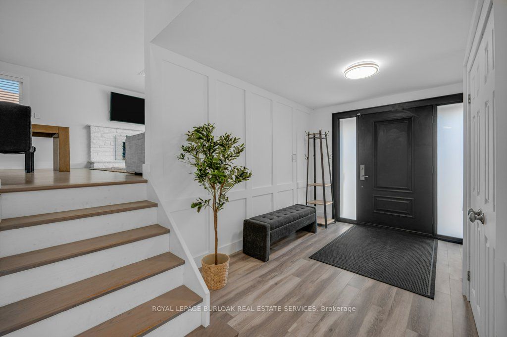 628 Ardleigh Crescent