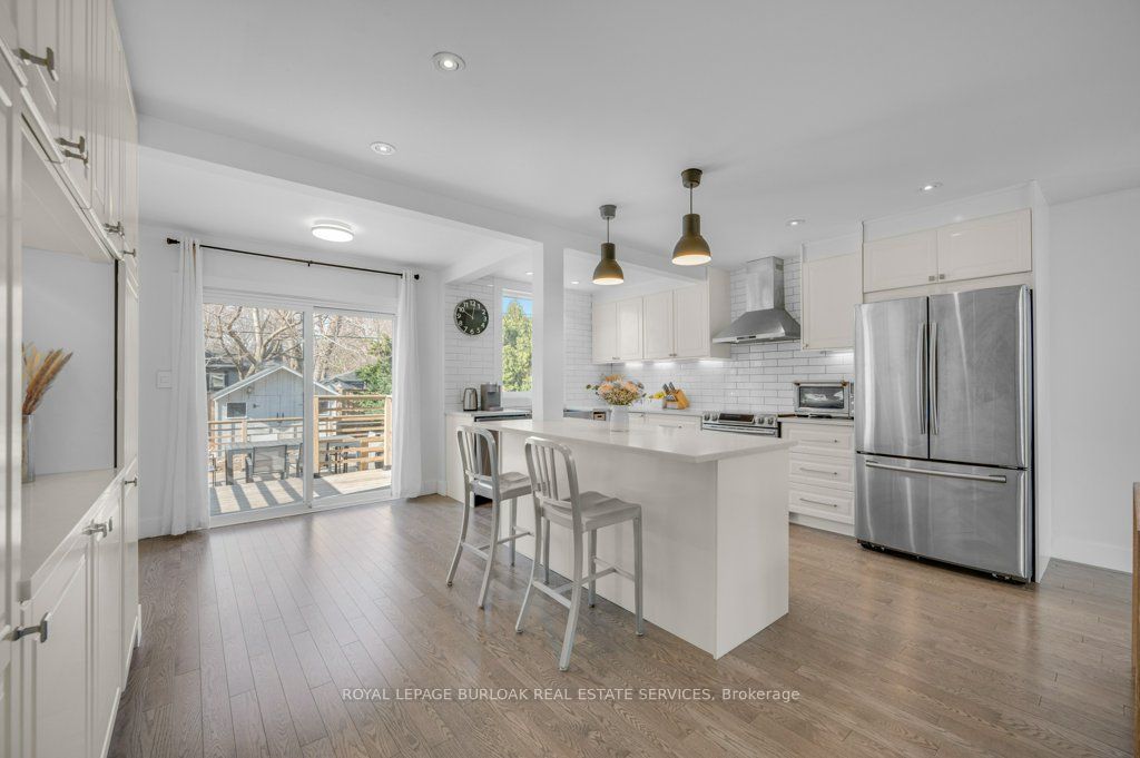 628 Ardleigh Crescent