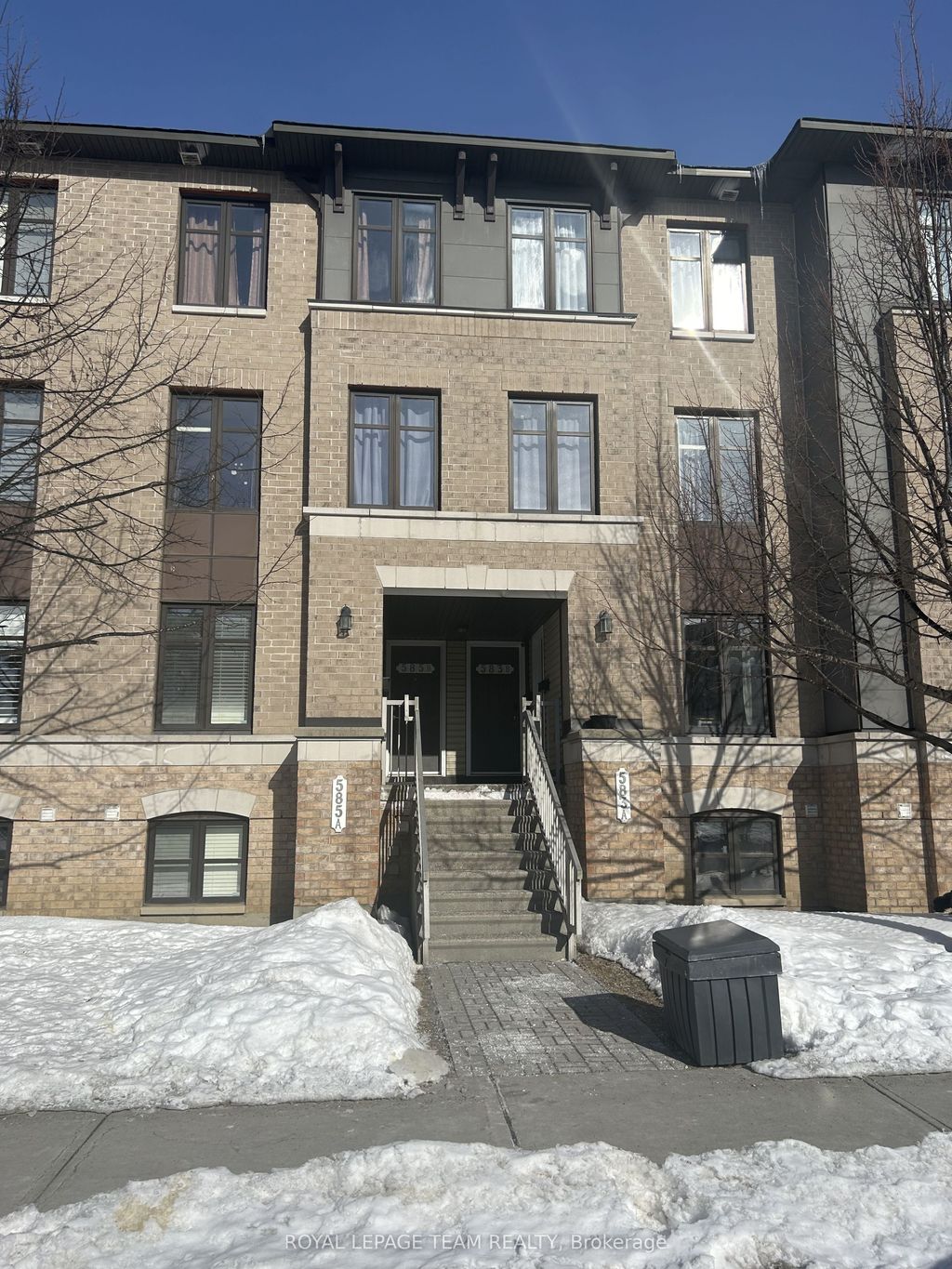 Photo of 583A Chapman Mills Drive, Barrhaven, ON K2J 5T2 (MLS # X12837316)