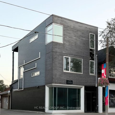 899 Dundas Street W Toronto ON M6J 1V9