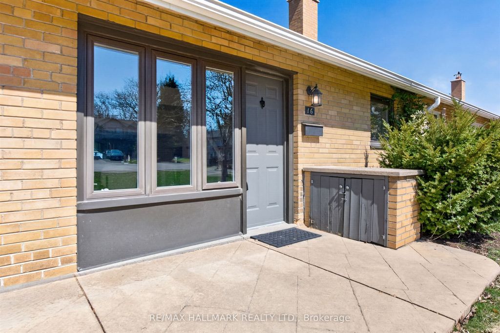 Photo of 16 Burdock Lane, Toronto, ON M3C 2G5 (MLS # C12884302)