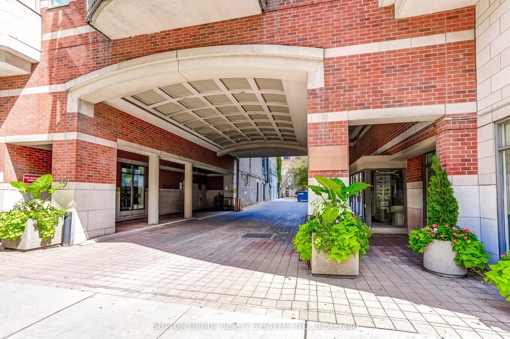 Photo of 39 Jarvis Street #PH807, Toronto, ON M5E 1Z5 (MLS # C14113198)