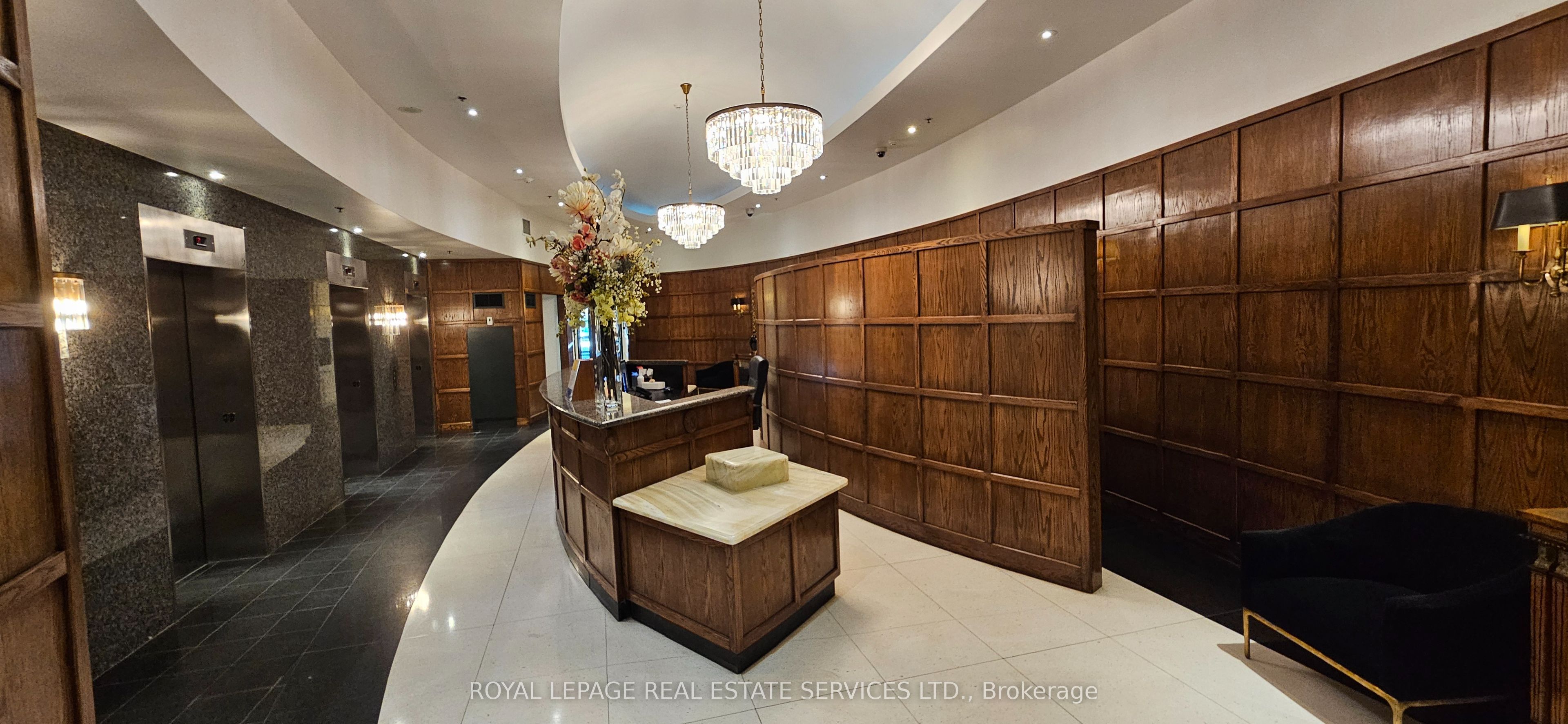 102 Bloor Street W 306