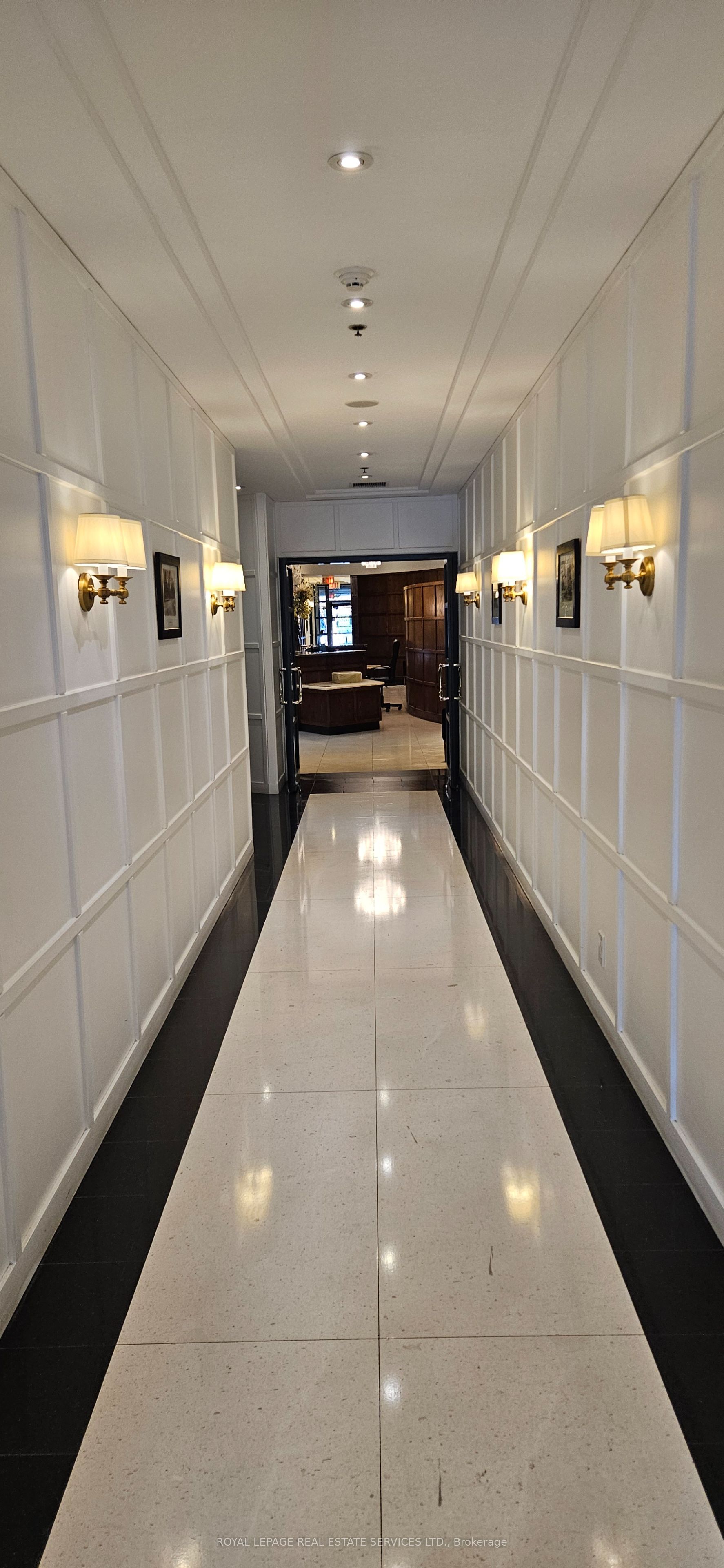 102 Bloor Street W 306