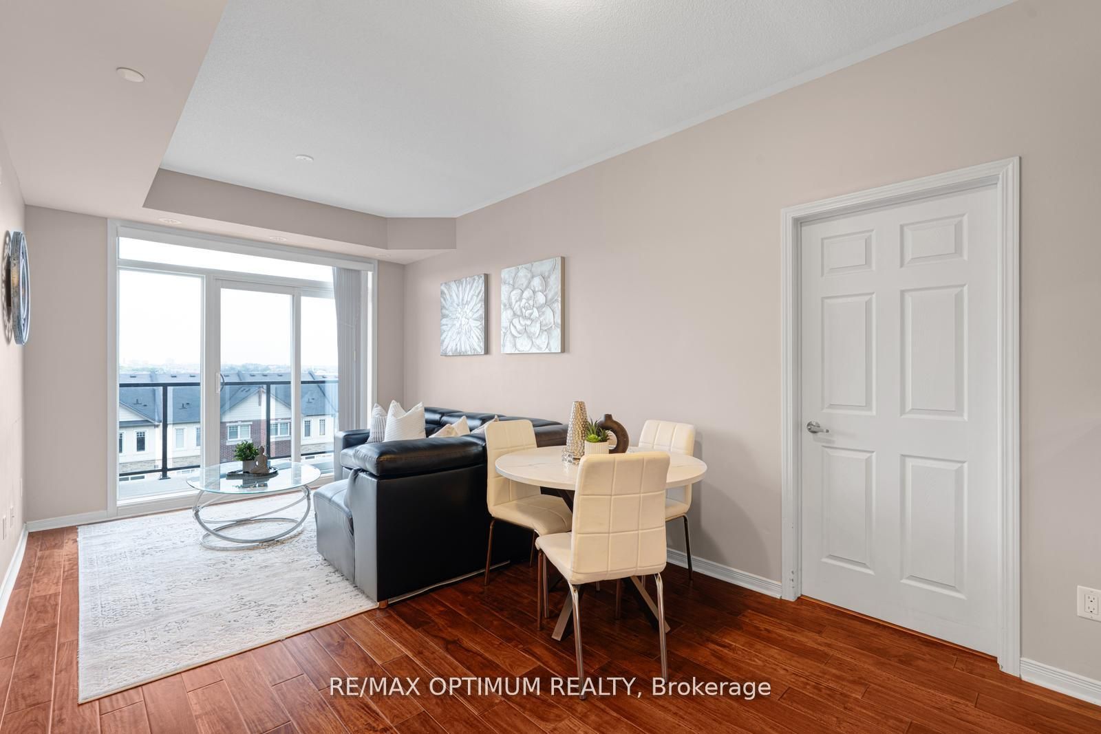 50 Sky Harbour Drive 402