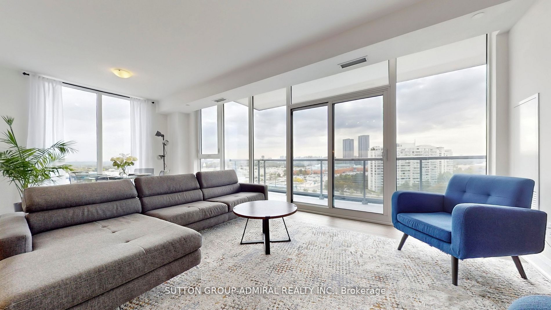 20 Gatineau Drive 1103