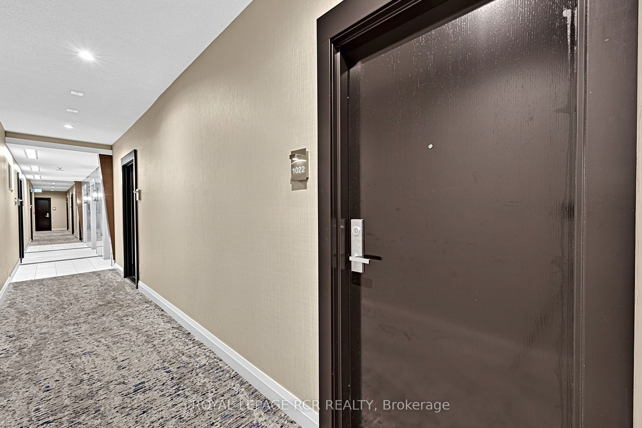 165 Legion Road N 1022