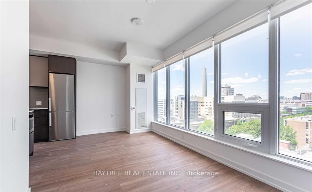 203 College Street 2606